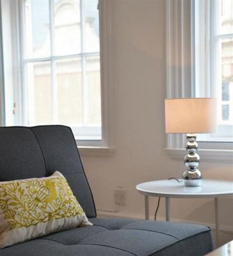 West End One Apartments Londra Exterior foto